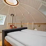 Kugelhaus Kugellager - Besonderer Rückzugsort In Runder Bauweise - Reduziert, Ruhig Und Naturnah Am Tollensesee Ferienhaus Penzlin