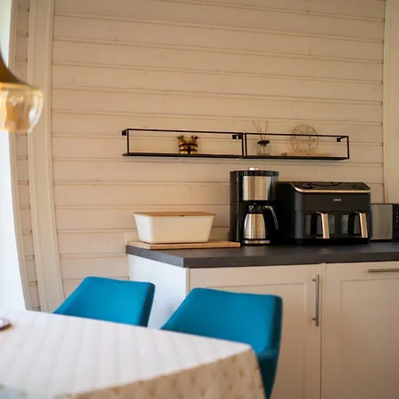 Kugelhaus Kugellager - Besonderer Rueckzugsort In Runder Bauweise - Reduziert, Ruhig Und Naturnah Am Tollensesee * Wustrow (Penzlin)