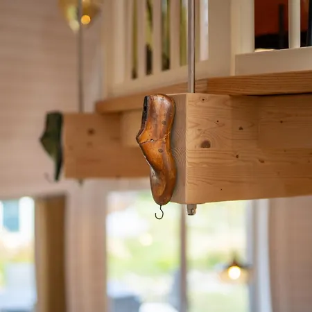 Feriehus Kugelhaus Kugellager - Besonderer Rueckzugsort In Runder Bauweise - Reduziert, Ruhig Und Naturnah Am Tollensesee *